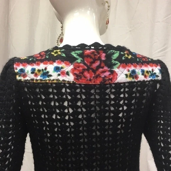 FREE PEOPLE BLACK XS Knit Crochet Sweater Free People GUC - Picture 4 of 8